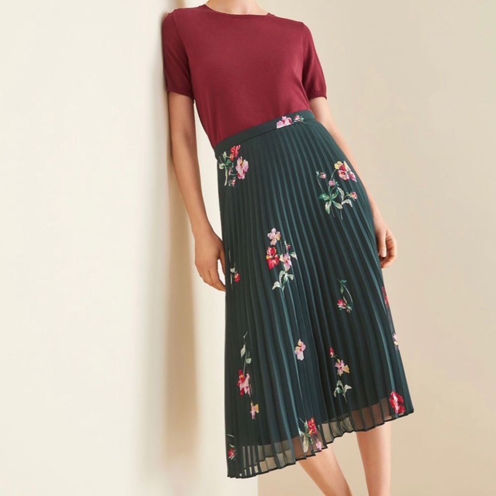 Ann Taylor Floral Pleated Skirt